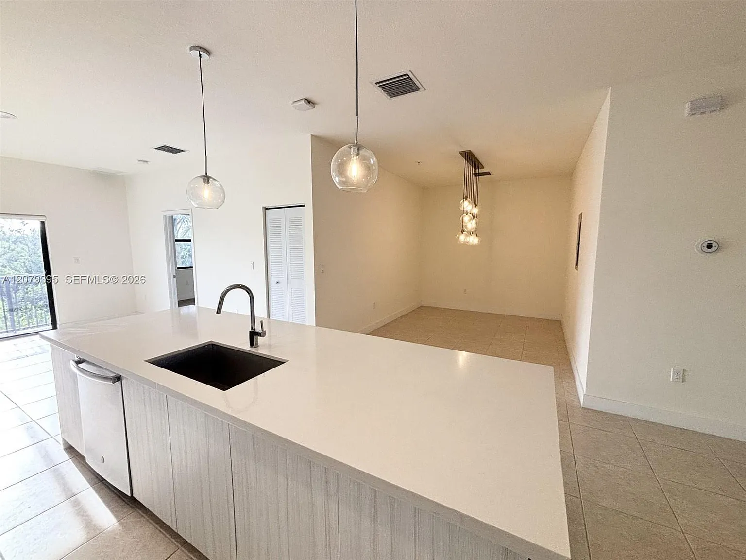 Apex At Park Central Cond — Photo 4