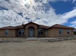 1455 Walnut Rd, Pinon Hills, CA 92372