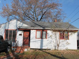 2102 W Stewart Ave, Flint, MI 48504