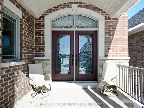 (undisclosed Address), Whitby, ON L1P 1V3