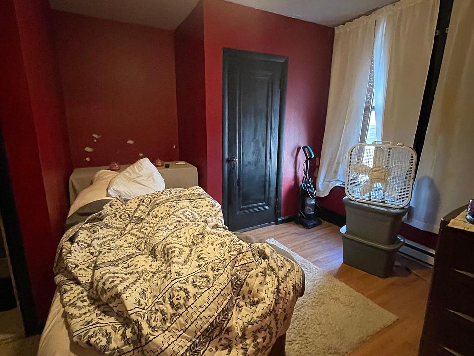 2nd image of 31 Main St #4