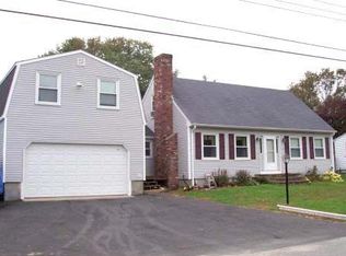 16 Elaine Way, Acushnet, MA 02743