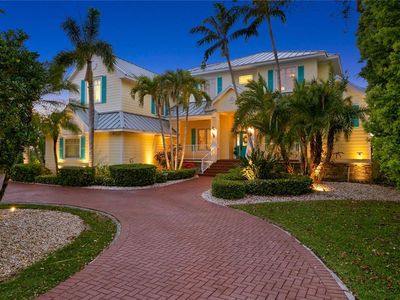 416 Shore Dr E, Oldsmar, FL, 34677