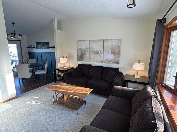 3rd image of 3822 9th Ave SW