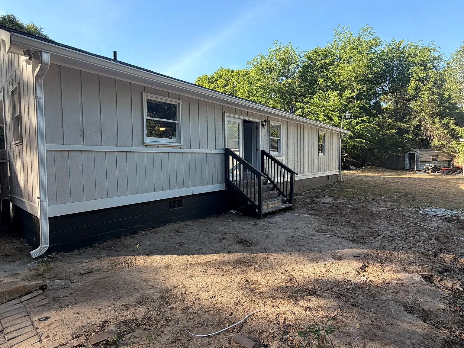3 bed, 1140 sqft, $1,400 — Photo 4