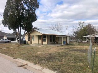1301 E Bridge St, Lampasas, TX 76550