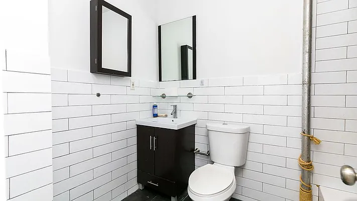 Rented by Nooklyn NYC LLC | media 48