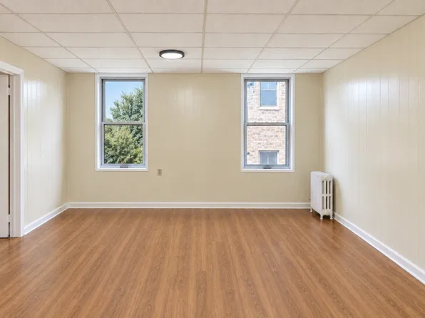 2122 Blackrock Ave #2R, Bronx, NY 10472