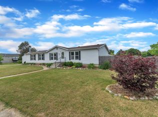 4214 Glenburne Blvd, Lansing, MI 48911