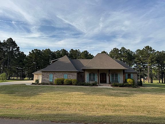 2nd image of 304 Kitty Hawk Cir