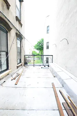 Rented by Miron Realty Group | media 90