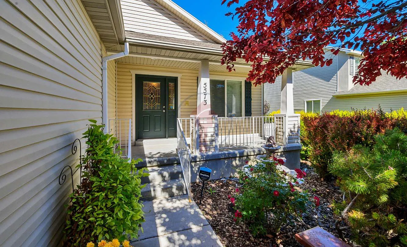 Brienne Way Single Family Home — Photo 2