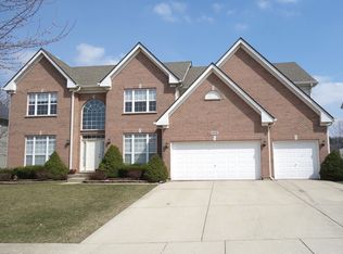 409 Elderberry Ln, Streamwood, IL 60107