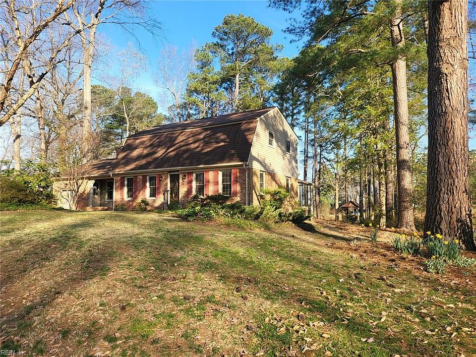 1st image of 536 Kerry Lake Dr