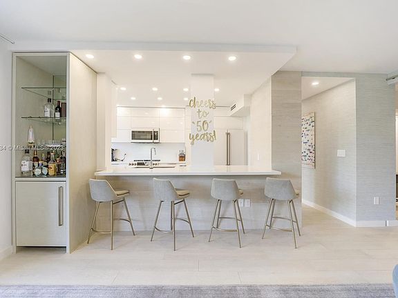 4th image of 9 Island Ave APT 503
