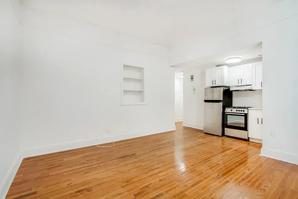 Rented by Bohemia Realty Group | media 16