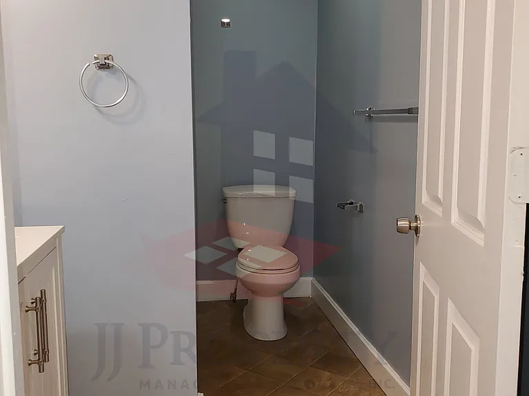 797 Elmwood Ave #1 — Photo 3