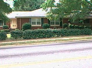 1601 Runnymede Ln, Charlotte, NC 28211