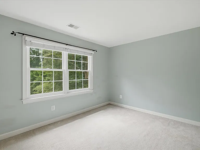1959 Horse Shoe Dr — Photo 27