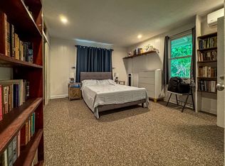3238 Alani Dr, Honolulu, HI 96822