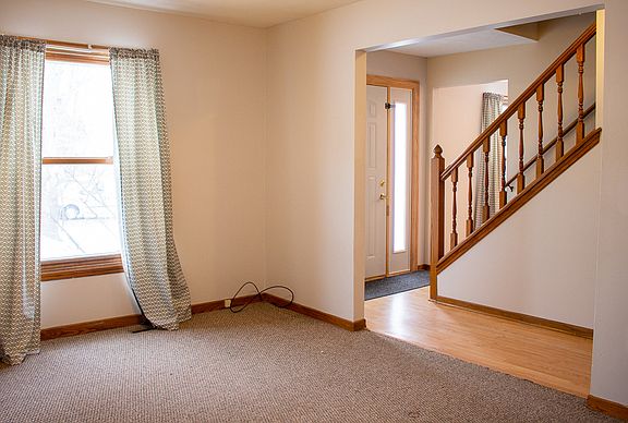 2nd image of 6075 Lothian Ct