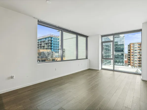 133-36 37th Avenue image 6 of 22