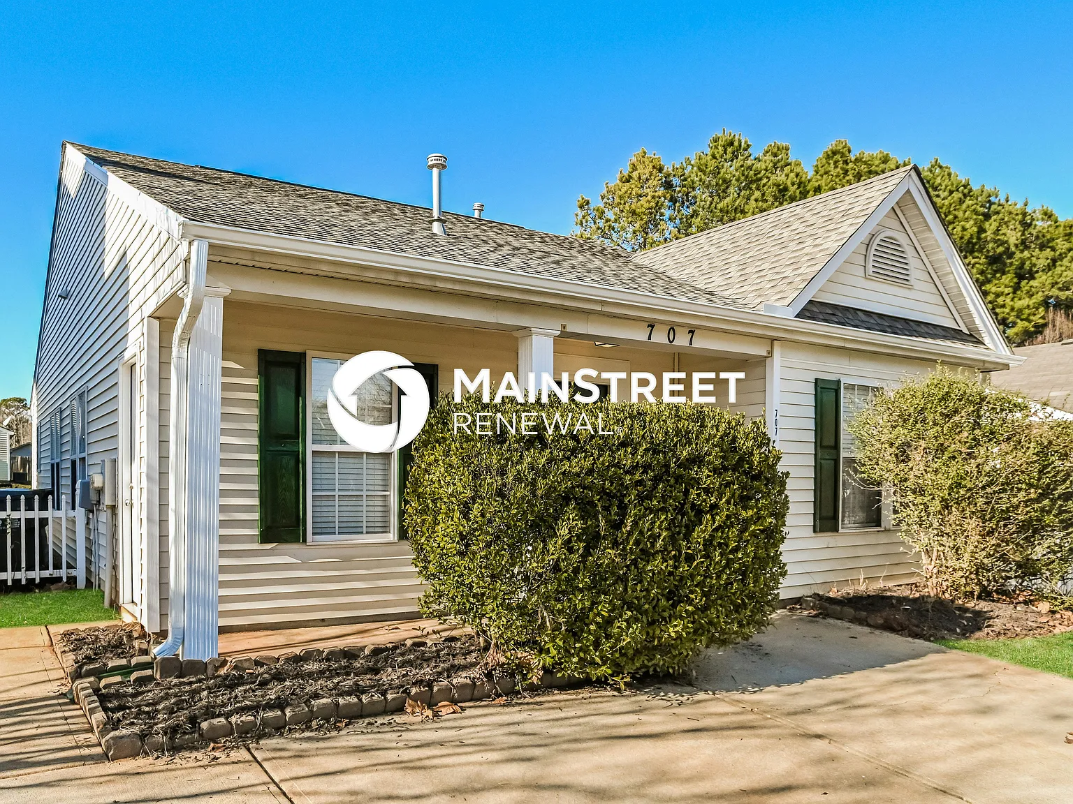 707 Belmeade Green Drive — Photo 2