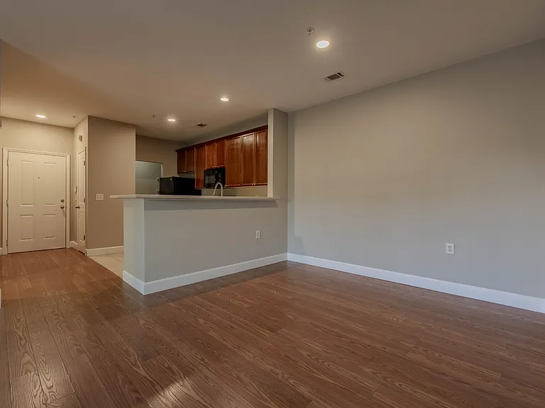7321 Althorp Way #R5 — Photo 16