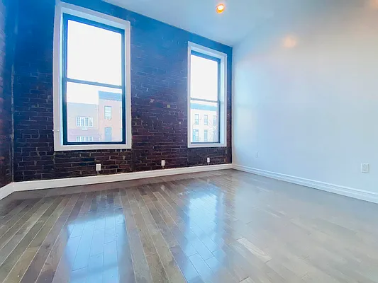 Rented by Capri Jet Realty Corp | media 4