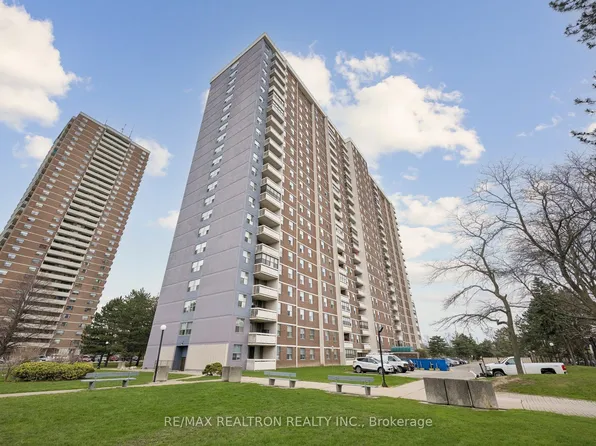 205 Hilda Ave #2208, Toronto, ON M2M 4B1