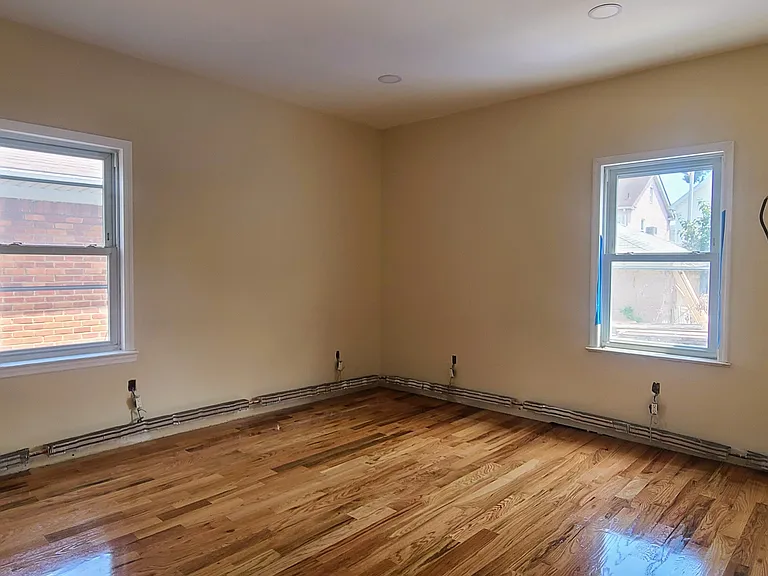 97-08 Plattwood Ave #1 — Photo 3