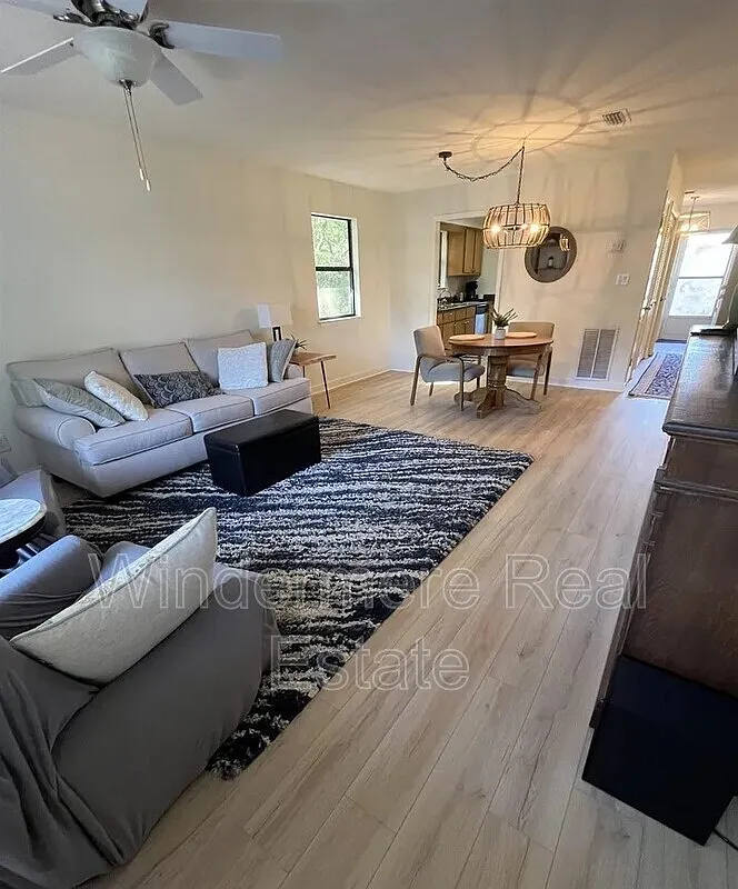 320 Volanta Ave — Photo 1