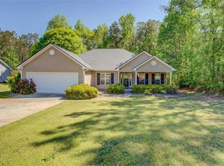 1361 Stag Run Dr, Mansfield, GA 30055