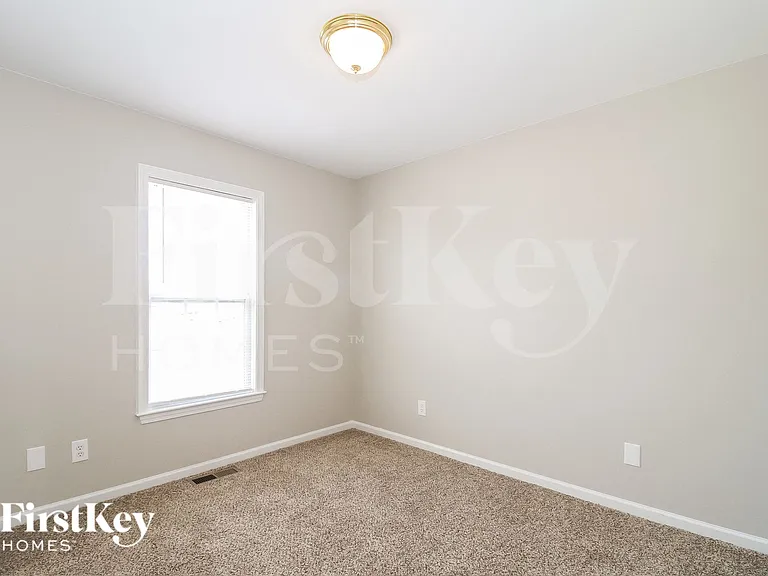 699 Hitchcock Way — Photo 11