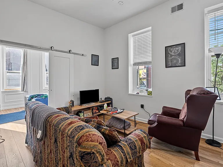 3401 Butler St #F2 — Photo 6