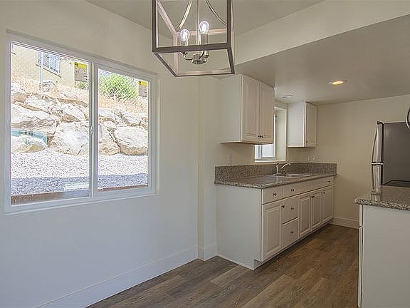 2nd image of 1947 Wedekind Rd APT 1