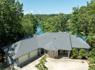 24 Lighthouse Way Dr, Salem, SC 29676