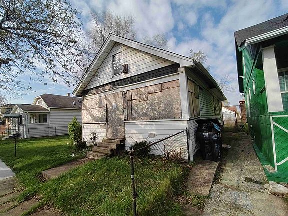 9737 QUINCY