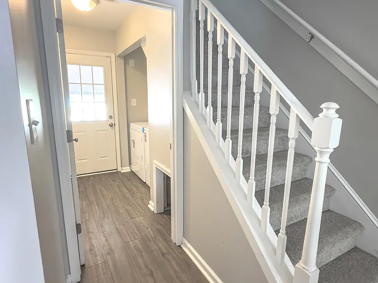 203 Saw Briar Ct — Photo 16