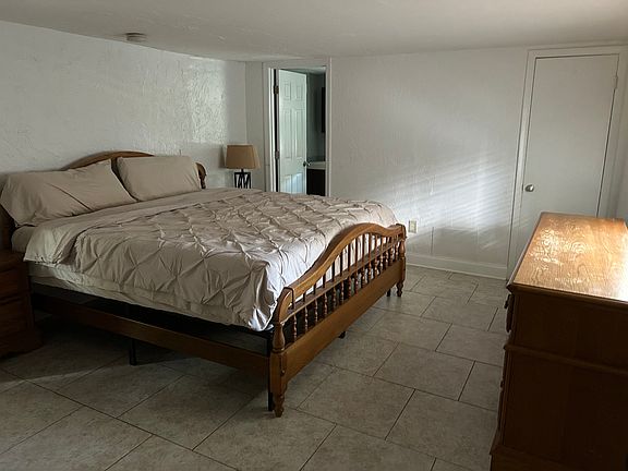 5th image of 2026 Cocoanut Ave