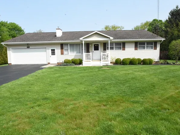 34 Canal St, Big Flats, NY 14814