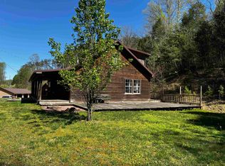 106 Moose Mountain Ln, Fort Gay, WV 25514