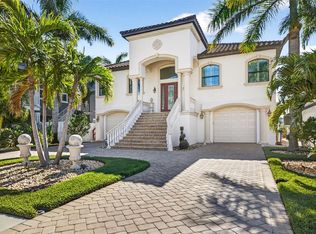 105 Wimbledon Ct, Redington Shores, FL 33708