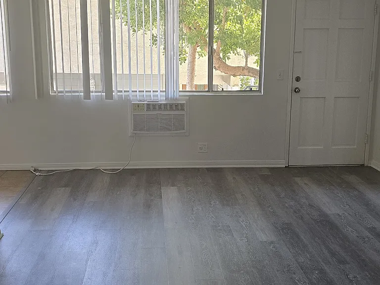 369 Waldo Ave — Photo 10