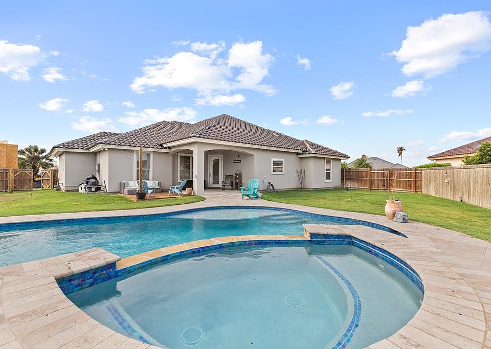 1st image of 128 Sea Grape Ln