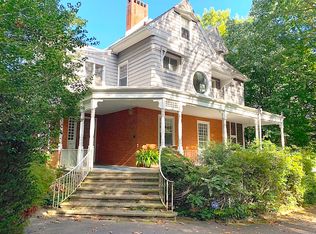 6 E Brookhaven Rd, Wallingford, PA 19086