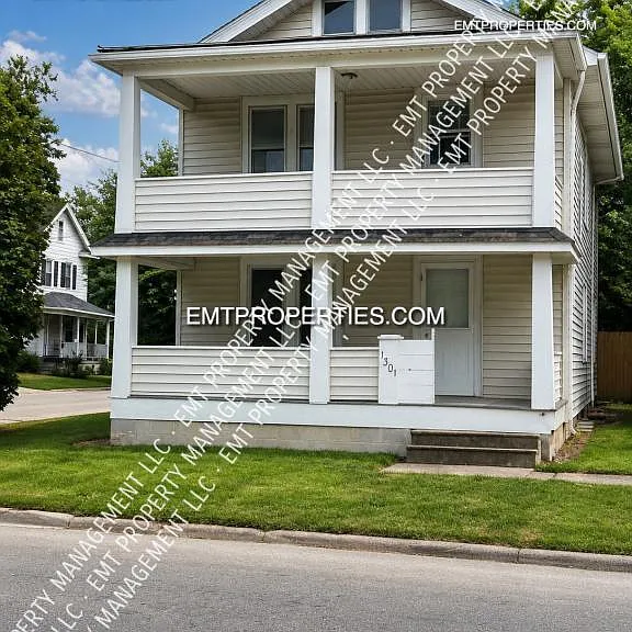1301 W 5th St #1 — Photo 1