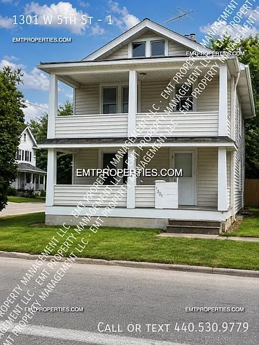 1301 W 5th St #1 Photo 1