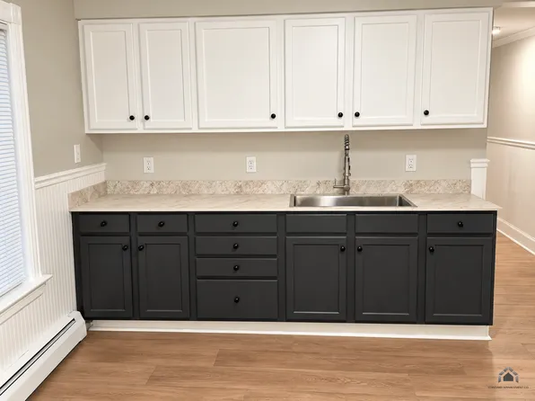 29 Cutts St, 29 Cutts St #201, Biddeford, ME 04005