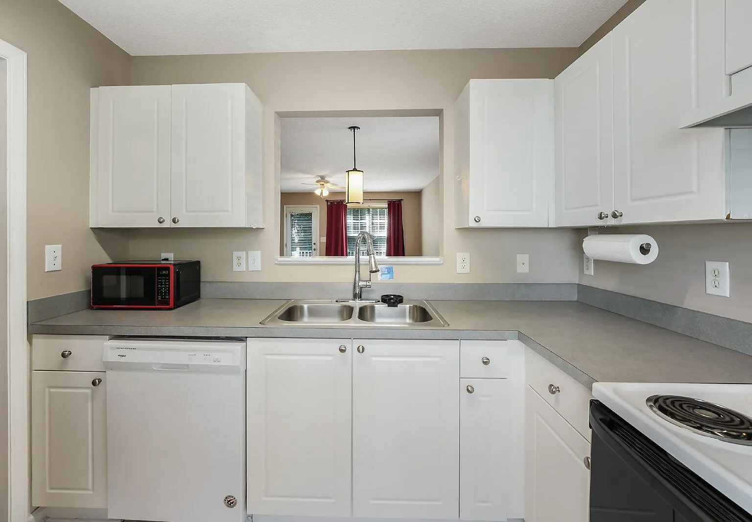 2 bed, 2.5 bath, 1049 sqft, $1,650 — Photo 4